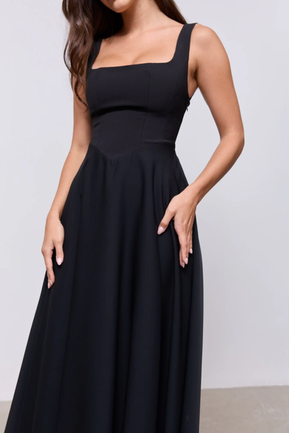 Vestido Midi De Cuello Cuadrado