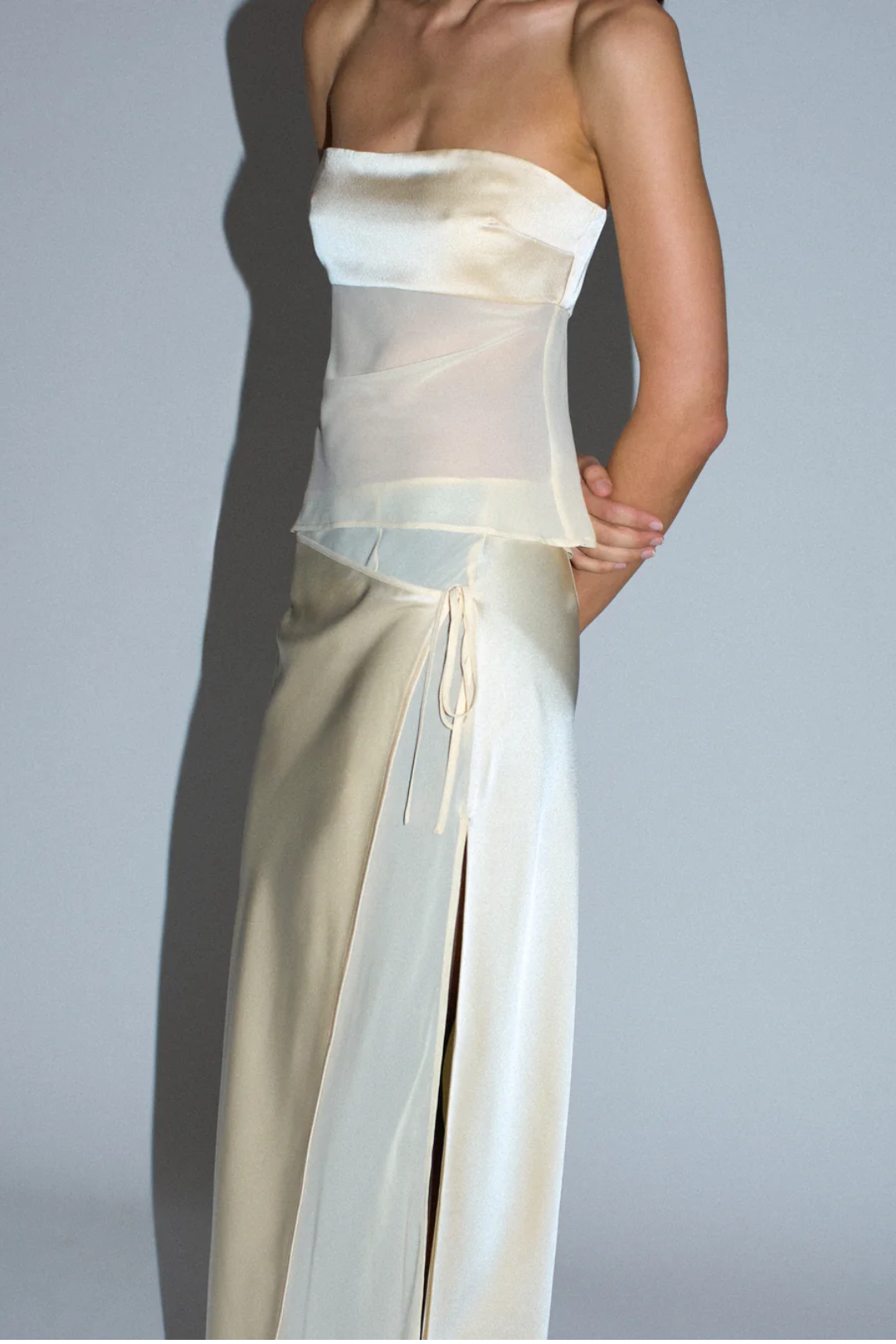Patricia | Vestido Crema Sin Tirantes